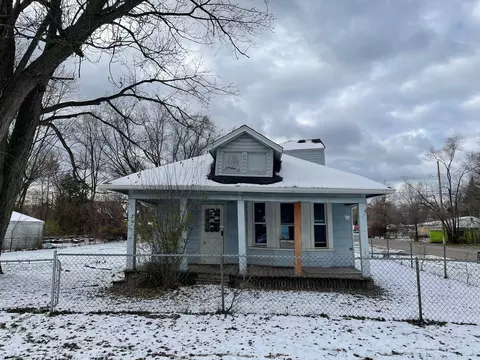 21023 Seminole St, Southfield, MI 48033