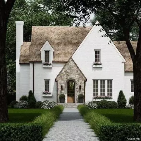 26 Cambridge Blvd, Pleasant Ridge, MI 48069
