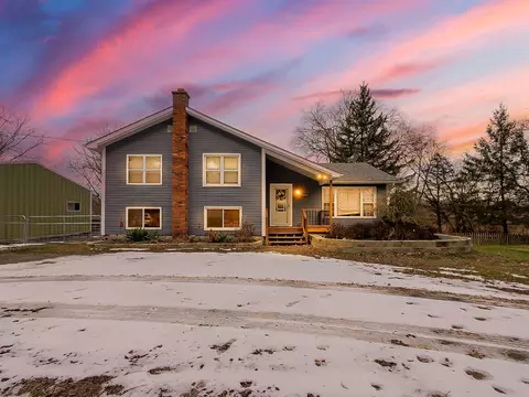 4367 Center Rd, Deerfield, MI 48451