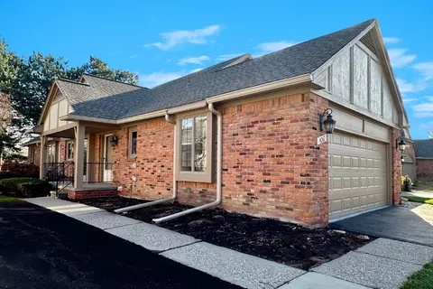 4067 Willoway Place Dr, Bloomfield Hills, MI 48302