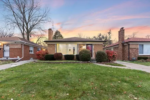 19955 Lesure St, Detroit, MI 48235