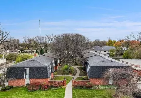 13339 W 9 Mile Rd #106, Oak Park, MI 48237