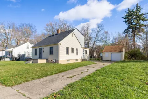 9618 Plainview Ave, Detroit, MI 48228