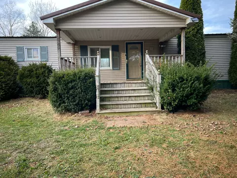 9769 Page Rd, Burlington, MI 48453