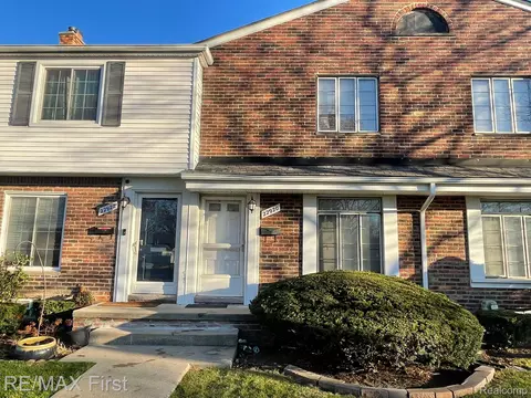 22920 Marter Rd, Saint Clair Shores, MI 48080