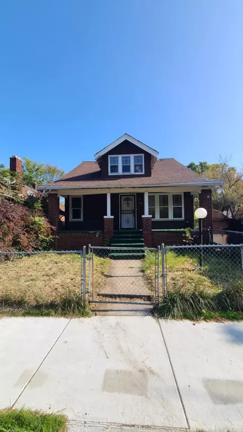 4876 Maxwell St, Detroit, MI 48214