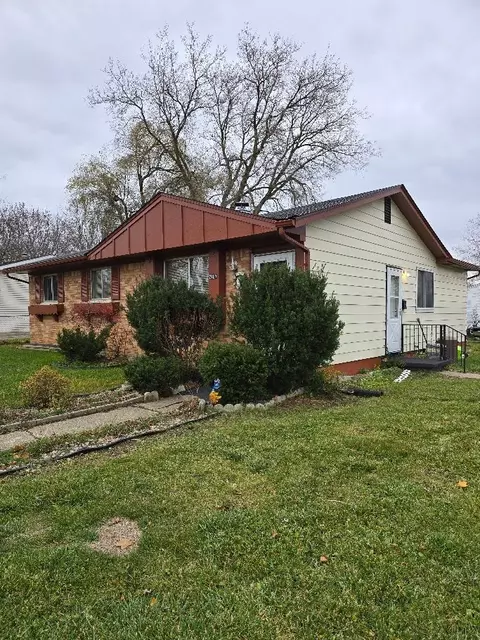 2187 Armstrong Rd, Mount Morris, MI 48458