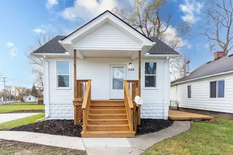 16338 Nicolai Ave, Eastpointe, MI 48021