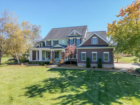 8391 Mallard Xing, Green Oak, MI 48116