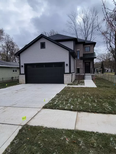 2208 E Barclay Ave N, Shelby Township, MI 48317