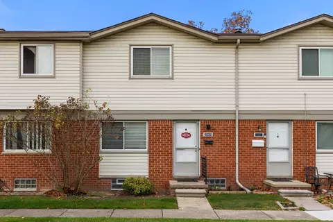 20805 Washington, Roseville, MI 48066
