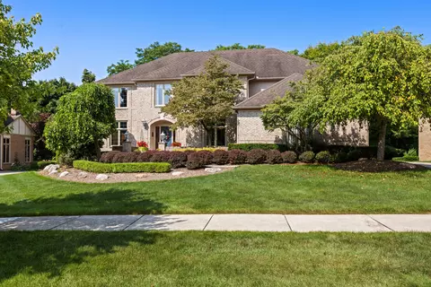 54417 Ridgeview Dr, Shelby Township, MI 48316
