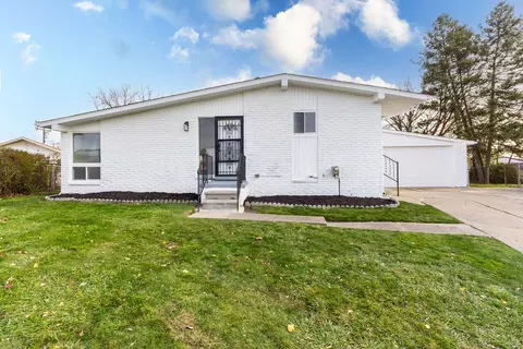 83 Meadle, Mount Clemens, MI 48043