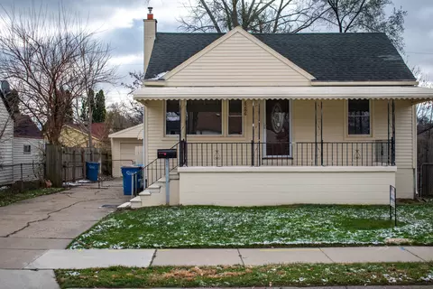 8286 Chapp Ave, Warren, MI 48089
