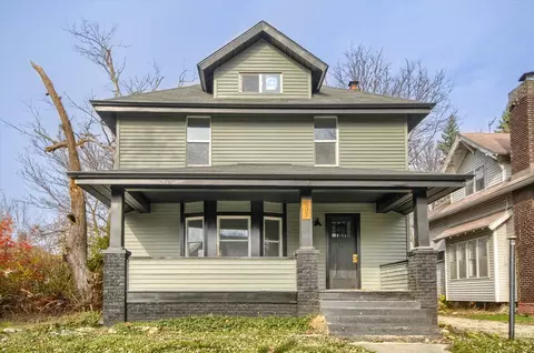 837 E 8th St, Flint, MI 48503