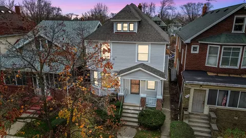 5950 Seminole St, Detroit, MI 48213