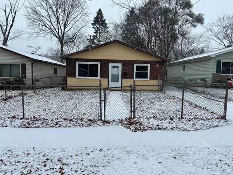 927 Fairview Ave, Pontiac, MI 48340