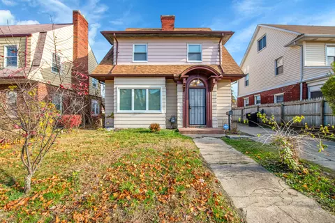 3838 Iroquois St, Detroit, MI 48214