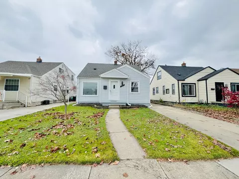 14141 Longtin St, Southgate, MI 48195