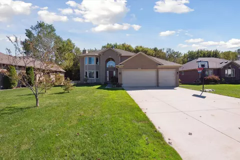 29221 Rachid Ln, Chesterfield, MI 48047