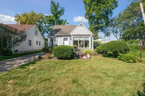 2215 Robina Ave, Berkley, MI 48072