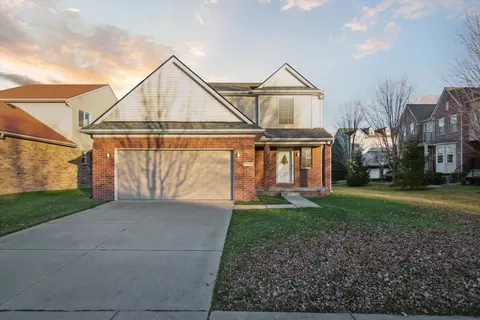 712 Superior Pkwy, Westland, MI 48185