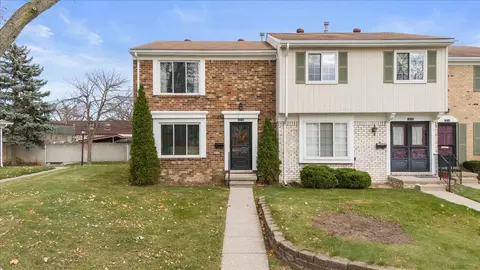 1818 Shire, Royal Oak, MI 48073