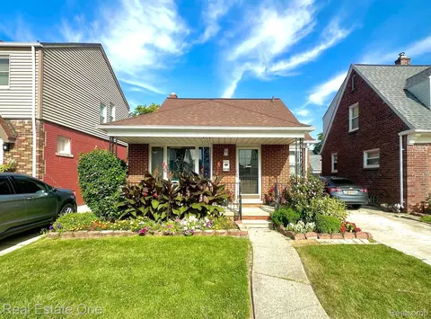 6934 Coleman Street St, Dearborn, MI 48126