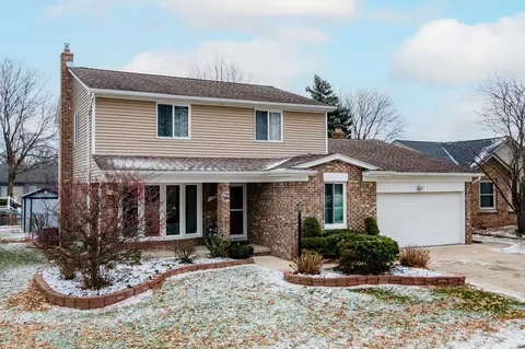 47844 Nola Dr, Macomb, MI 48044