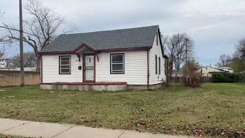 25740 Powers Ave, Dearborn Heights, MI 48125