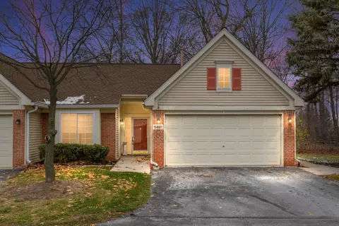 6481 Pembrook Dr, Westland, MI 48185