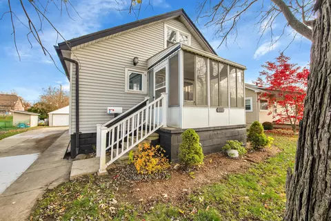 29115 Sheeks Blvd S, Flat Rock, MI 48134