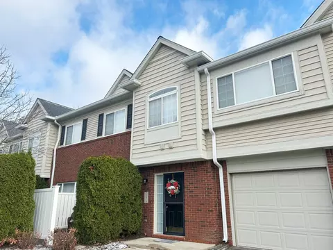 23074 Fairlane Blvd 6 A Blvd #6, Woodhaven, MI 48183