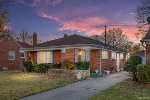 20215 Vaughan St, Detroit, MI 48219