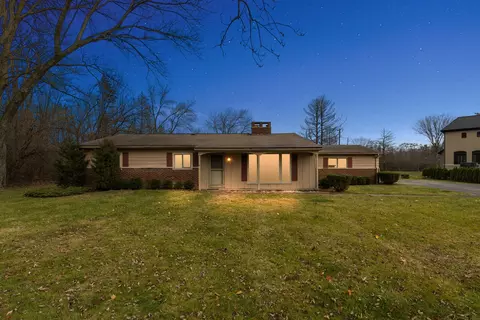 6601 Wing Lake Rd, Bloomfield Hills, MI 48301
