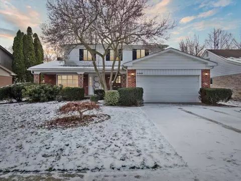 41649 Metaline Dr, Canton, MI 48187