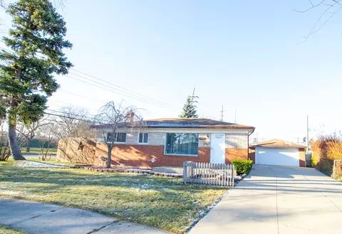 25007 Palomino Ave, Warren, MI 48089