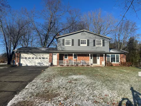 3249 Golfhill Dr, Waterford, MI 48329