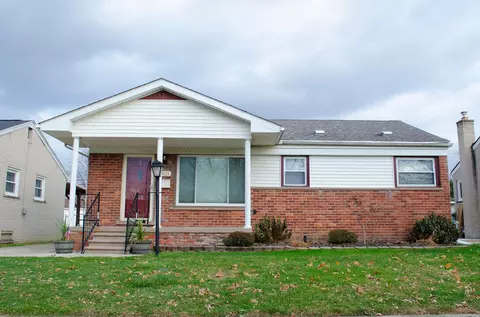 15621 Cameron St, Southgate, MI 48195