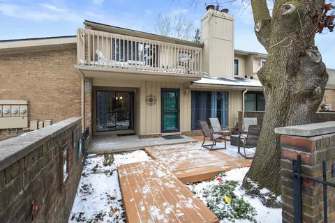 1555 S Hill Blvd, Bloomfield Hills, MI 48304