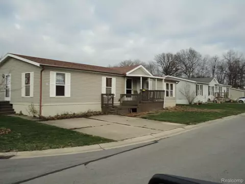 188 Wildflower, Erie, MI 48133