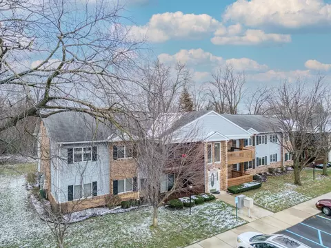 1302 Shoemaker Dr, Westland, MI 48185