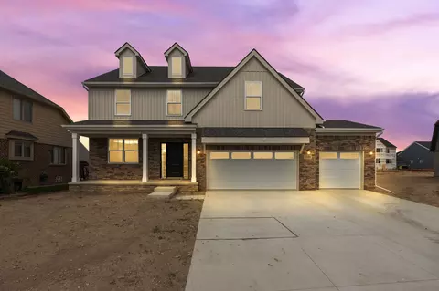 52409 Monaco Dr, Macomb, MI 48042