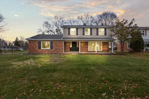 6958 Heather Heath, West Bloomfield, MI 48322