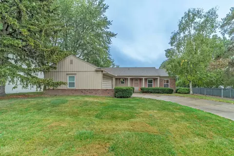 35390 Hatherly Pl, Sterling Heights, MI 48310