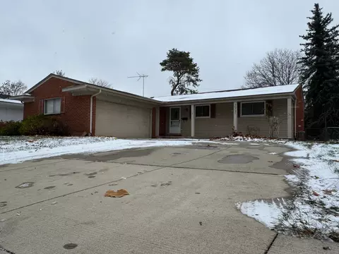 36721 Sherwood St, Livonia, MI 48154