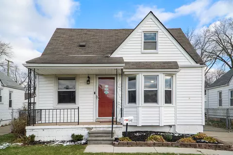 9640 Sioux Ave, Redford, MI 48239