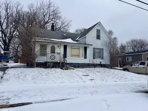28 Short St, Pontiac, MI 48342