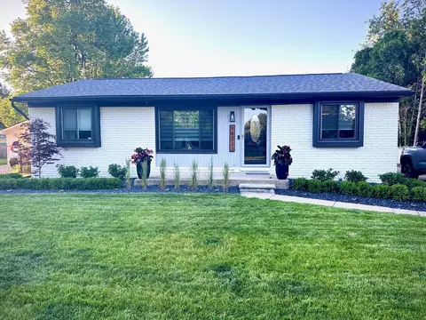 14233 Randall Dr, Sterling Heights, MI 48313