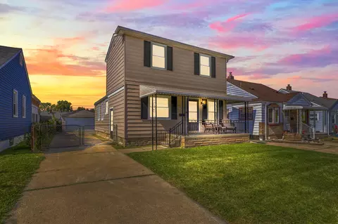 17580 Quarry St, Riverview, MI 48193